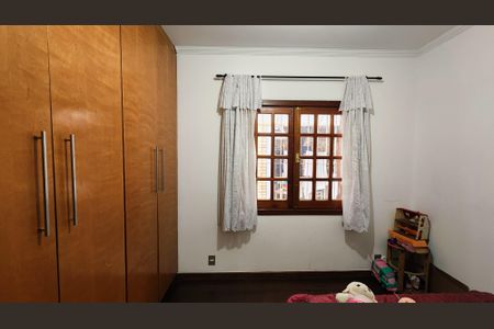 Casa à venda com 330m², 3 quartos e 3 vagas Casa à venda com 330m², 3 quartos e 3 vagasQuarto 2