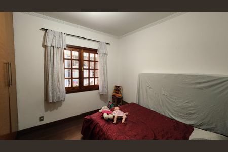 Casa à venda com 330m², 3 quartos e 3 vagas Casa à venda com 330m², 3 quartos e 3 vagasQuarto 2