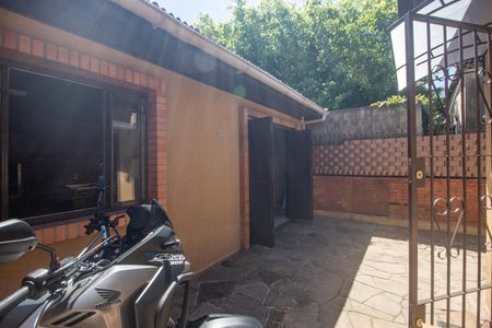 Casa à venda com 99m², 3 quartos e 3 vagas Casa à venda com 99m², 3 quartos e 3 vagasQuintal