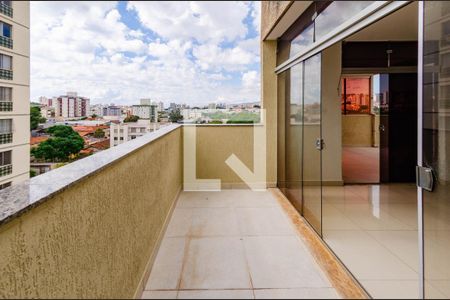 Apartamento à venda com 180m², 4 quartos e 2 vagasVaranda