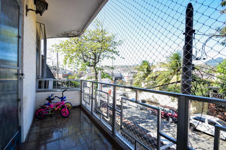 Apartamento à venda com 205m², 3 quartos e 1 vaga Apartamento à venda com 205m², 3 quartos e 1 vagaVaranda da Sala