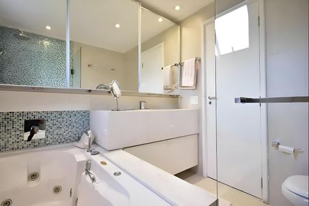 Apartamento à venda com 210m², 3 quartos e 3 vagas Apartamento à venda com 210m², 3 quartos e 3 vagasFoto 41