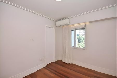 Apartamento à venda com 210m², 3 quartos e 3 vagas Apartamento à venda com 210m², 3 quartos e 3 vagasFoto 42