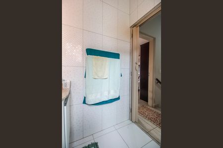 Casa à venda com 125m², 2 quartos e 2 vagas Casa à venda com 125m², 2 quartos e 2 vagasBanheiro