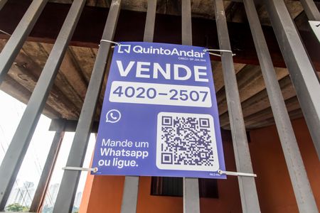 Casa à venda com 125m², 2 quartos e 2 vagas Casa à venda com 125m², 2 quartos e 2 vagasVista da Rua