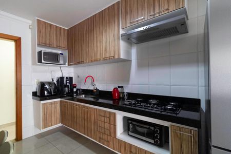 Apartamento à venda com 177m², 3 quartos e 3 vagas Apartamento à venda com 177m², 3 quartos e 3 vagasCozinha