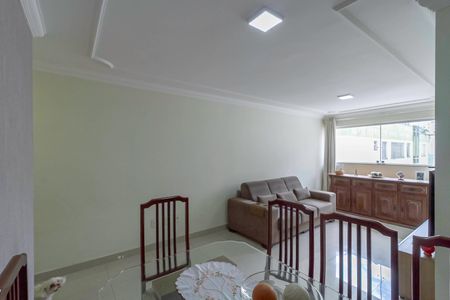 Apartamento à venda com 177m², 3 quartos e 3 vagas Apartamento à venda com 177m², 3 quartos e 3 vagasSala