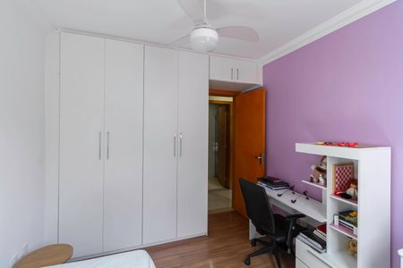 Apartamento à venda com 177m², 3 quartos e 3 vagas Apartamento à venda com 177m², 3 quartos e 3 vagasQuarto 2
