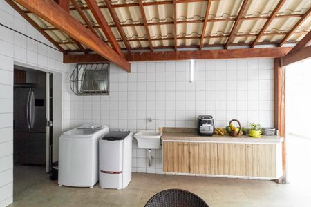 Apartamento à venda com 177m², 3 quartos e 3 vagas Apartamento à venda com 177m², 3 quartos e 3 vagasÁrea privativa