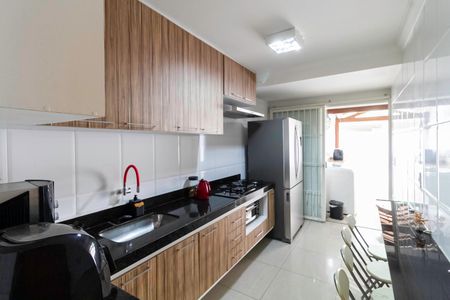 Apartamento à venda com 177m², 3 quartos e 3 vagas Apartamento à venda com 177m², 3 quartos e 3 vagasCozinha