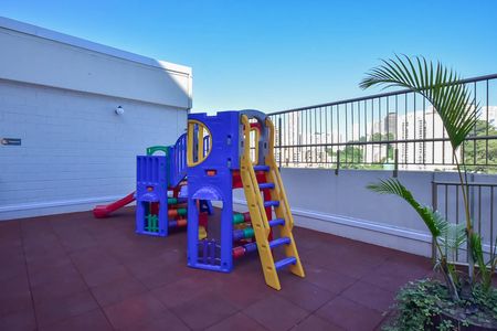 Apartamento à venda com 53m², 2 quartos e 1 vaga Apartamento à venda com 53m², 2 quartos e 1 vagaPlayground