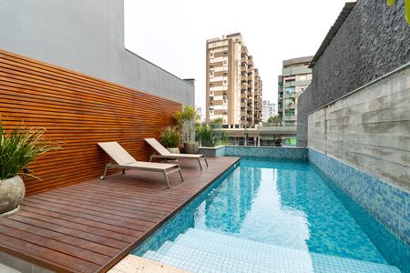 Apartamento à venda com 61m², 2 quartos e 1 vagaÁrea comum - Piscina