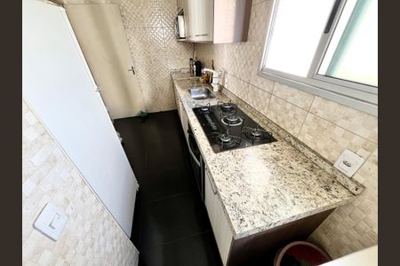 Apartamento à venda com 52m², 2 quartos e 1 vagaCozinha
