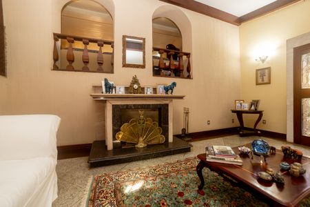 Casa à venda com 360m², 4 quartos e 4 vagas Casa à venda com 360m², 4 quartos e 4 vagasSala 3