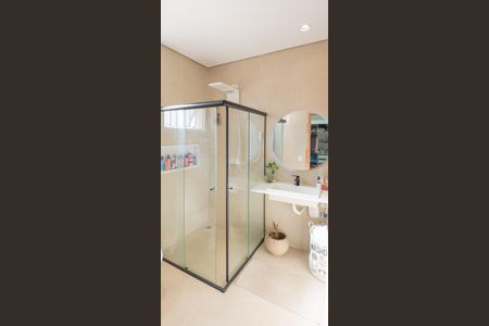 Casa à venda com 412m², 3 quartos e 2 vagas Casa à venda com 412m², 3 quartos e 2 vagasBanheiro da Suíte 3