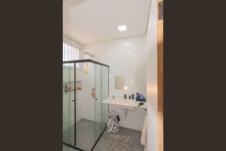 Casa à venda com 412m², 3 quartos e 2 vagas Casa à venda com 412m², 3 quartos e 2 vagasBanheiro da Suíte 2