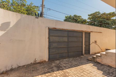Casa à venda com 412m², 3 quartos e 2 vagas Casa à venda com 412m², 3 quartos e 2 vagasGaragem