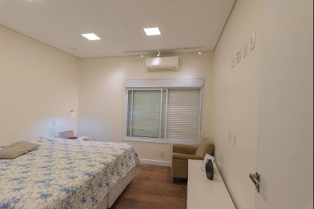 Casa à venda com 412m², 3 quartos e 2 vagas Casa à venda com 412m², 3 quartos e 2 vagasSuíte 3