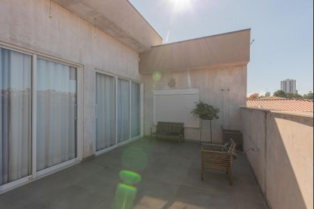 Casa à venda com 412m², 3 quartos e 2 vagas Casa à venda com 412m², 3 quartos e 2 vagasÁrea de Luz