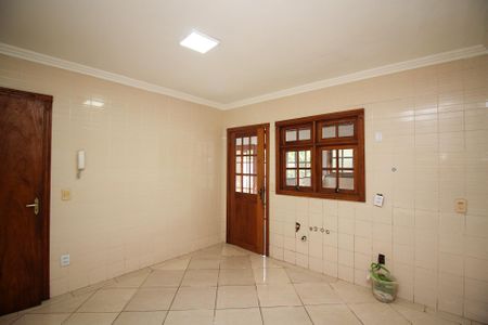 Casa à venda com 200m², 3 quartos e 3 vagas Casa à venda com 200m², 3 quartos e 3 vagasCozinha
