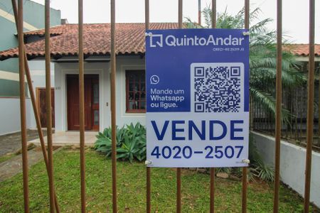 Casa à venda com 200m², 3 quartos e 3 vagas Casa à venda com 200m², 3 quartos e 3 vagasPlaquinha