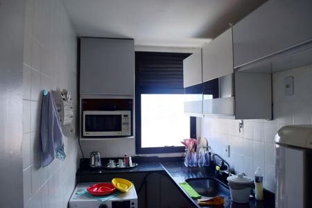 Apartamento para alugar com 77m², 1 quarto e 2 vagas Apartamento para alugar com 77m², 1 quarto e 2 vagasCozinha