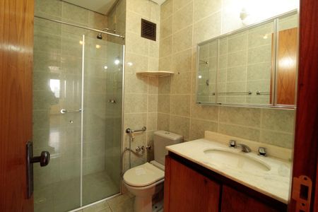 Apartamento à venda com 220m², 3 quartos e 1 vagaBanheiro 1