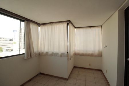 Apartamento à venda com 220m², 3 quartos e 1 vagaSala