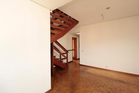 Apartamento à venda com 220m², 3 quartos e 1 vagaSala