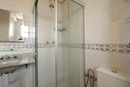 Apartamento à venda com 220m², 3 quartos e 1 vagaBanheiro da Suíte