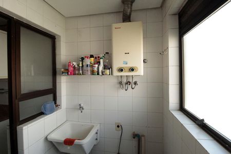 Apartamento à venda com 220m², 3 quartos e 1 vagaÁrea de Serviço