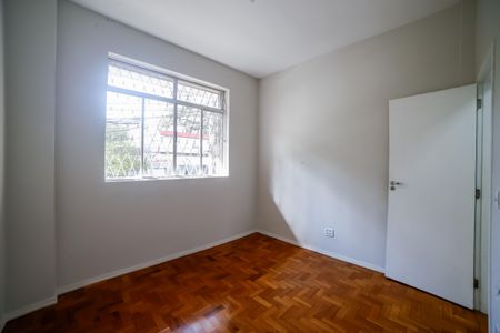 Apartamento à venda com 112m², 3 quartos e 1 vaga Apartamento à venda com 112m², 3 quartos e 1 vagaQuarto 2