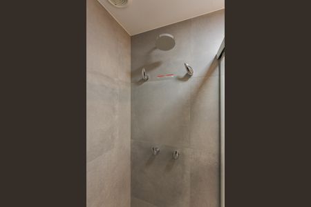 Studio para alugar com 28m², 1 quarto e 1 vaga Studio para alugar com 28m², 1 quarto e 1 vagaBanheiro