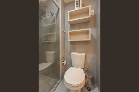 Studio para alugar com 28m², 1 quarto e 1 vaga Studio para alugar com 28m², 1 quarto e 1 vagaBanheiro