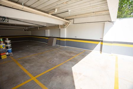 Apartamento à venda com 130m², 2 quartos e 2 vagas Apartamento à venda com 130m², 2 quartos e 2 vagasGaragem