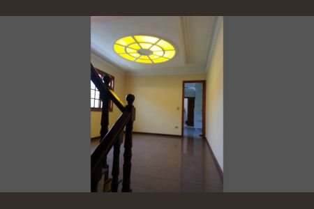 Casa à venda com 170m², 3 quartos e 6 vagas