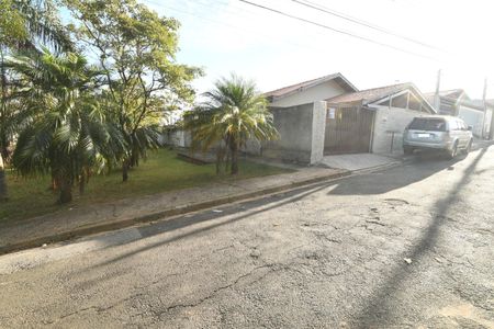 Casa à venda com 200m², 3 quartos e 3 vagasFachada