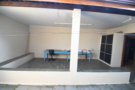 Casa à venda com 200m², 3 quartos e 3 vagasVaranda