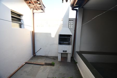 Casa à venda com 200m², 3 quartos e 3 vagasChurrasqueira