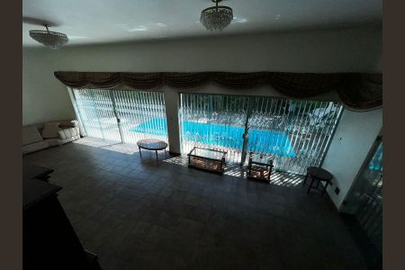 Casa à venda com 55m², 5 quartos e 3 vagas