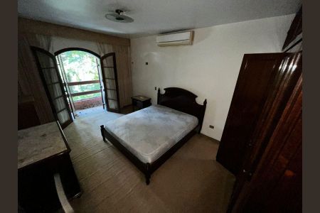 Casa à venda com 55m², 5 quartos e 3 vagas