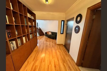 Apartamento à venda com 189m², 4 quartos e 4 vagasSala