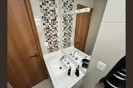 Apartamento à venda com 189m², 4 quartos e 4 vagasBanheiro