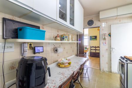 Apartamento à venda com 100m², 2 quartos e 1 vaga Apartamento à venda com 100m², 2 quartos e 1 vagaCozinha