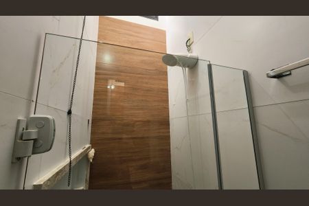 Casa à venda com 190m², 3 quartos e 5 vagasBanheiro