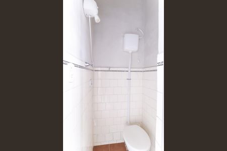 Apartamento à venda com 76m², 2 quartos e sem vaga Apartamento à venda com 76m², 2 quartos e sem vagaBanheiro de serviço