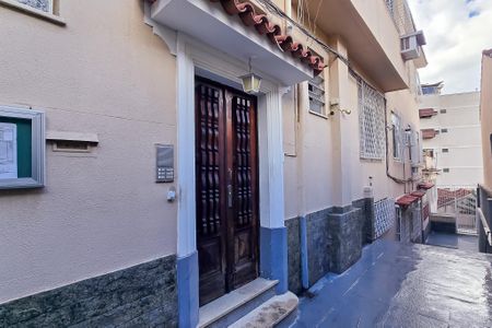 Apartamento à venda com 76m², 2 quartos e sem vaga Apartamento à venda com 76m², 2 quartos e sem vagaHall de entrada