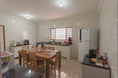 Casa à venda com 114m², 2 quartos e 1 vaga Casa à venda com 114m², 2 quartos e 1 vagaCozinha