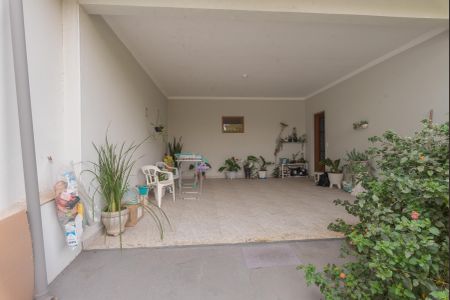 Casa à venda com 114m², 2 quartos e 1 vaga Casa à venda com 114m², 2 quartos e 1 vagaGaragem