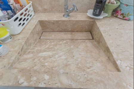 Casa à venda com 114m², 2 quartos e 1 vaga Casa à venda com 114m², 2 quartos e 1 vagaBanheiro da Suíte